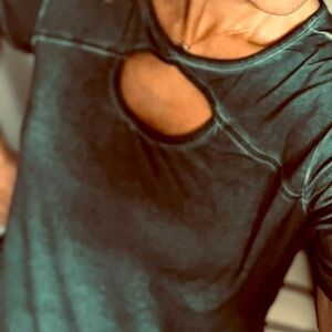 White Crow Slate Short Sleeve Top